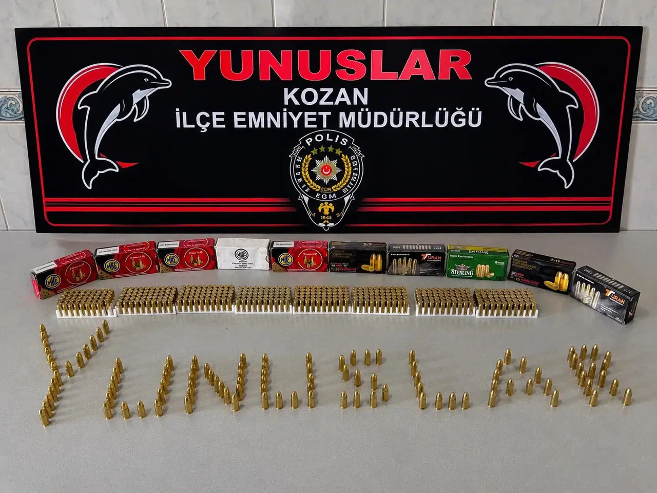 Kozan'da Polisten Kuş Uçurtmayan Operasyon: 9 Tutuklama