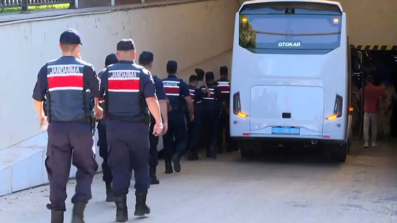 Kemer'de 10 Milyar TL'lik Hazine Arazisi Vurgunu Detayları: 10 Şüpheli Tutuklandı