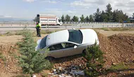 Burdur - Afyonkarahisar Yolunda Şarampole Yuvarlandı