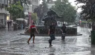 Meteoroloji’den Akdeniz İçin Kuvvetli Yağış Alarmı! Sel ve Fırtına Uyarısı
