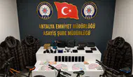 Müşteri Gibi Keşif Yaptılar: Telsizli Şebeke Kıskıvrak Yakalandı!