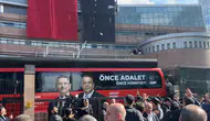 CHP Genel Merkezi Önündeki Gerginlikte Şişeler Havada Uçtu