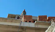 Serik'te İnşaatta Mahsur Kalan Ustayı Çocukları Kurtardı