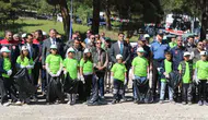 Burdur Çendik'te Ormandan Torbalarca Atık Toplandı