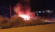 Serik’te Park Halindeki Otomobil Alevlere Teslim Oldu
