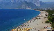 Antalya Turizmine Bayram Dopingi! Oteller Doldu, Geç Kalanlar Aynı Yanıtı Alıyor