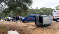Manavgat'ta Şerit İhlali Kazası: Araç Takla Attı, 3 Yaralı
