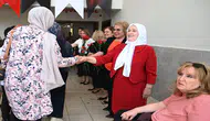 Kemer'de Anneler Günü Coşkusu! Başkan Topaloğlu'ndan Eğitim Müjdesi
