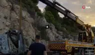 Alanya'da Bariyerlere Çarpan Araç Alev Aldı: 2 Ölü, 3 Ağır Yaralı