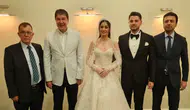 Mimar Sinan’da Görkemli Düğün: Berk ve Özüm Nur Çifti Hayatını Birleştirdi
