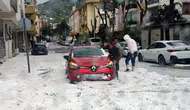 Isparta'da Şiddetli Dolu ve Sağanak Aniden Bastırdı