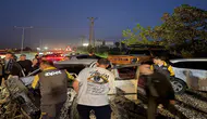 D-400’de Feci Gece: Kontrolden Çıkan Araç Park Halindeki Otomobilleri Ezdi Geçti!