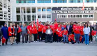 Antalya’da 15 Özel Genç Davul Zurnayla Asker Ocağına Uğurlandı