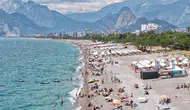 Antalya 30 Derece! Bayramın 3. Gününde Konyaaltı Plajı Dronla Görüntülendi