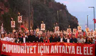 Antalya'da 19 Mayıs Coşkusu! Binlerce Kişi Fener Alayında Buluştu