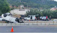 Şerit Değiştirmek İsterken Çarpıştılar: Araç Takla Attı, 2 Yaralı!