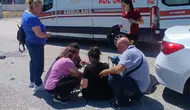 Manavgat'ta Kontrolsüz Kavşakta Korkunç Çarpışma! Yaralı Kadının Gözyaşları Yürek Burktu