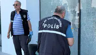 Kepez Altınova'da Oto Galeriye Güpegündüz Kurşun Yağdırdı
