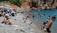 Aşırı Sıcaklar Antalya'yı Esir Aldı: Termometreler 41'i Gördü