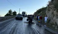 Mersin’de Yola Akan Mazot Zincirleme Kazaya Neden Oldu! 4 Araç Birbirine Girdi