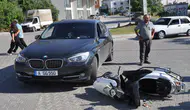Gazipaşa'da Otomobille Çarpışan Motosiklet Sürücüsü Yaralandı
