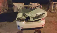 Manavgat'ta Kontrolden Çıkan Otomobil Kamyona Çakıldı!