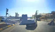 Serik’te AFAD Minibüsüyle Çarpışan Mobilet Sürücüsü Ağır Yaralandı