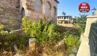 Kaleiçi'nde Şehzade Korkut Camii Çalılarla Kaplandı: Vakıflar Restore Etti, Bakımsızlığı Dikkat Çekti