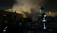 Gece Yarısı Alevler Yükseldi: Seramik Dükkanının Bahçesinde Yangın!