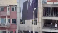 CHP Antalya'dan Dev Özgür Özel Pankartı