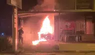 Antalya’da Otoparkta Şüpheli Araç Yangını: Kundaklama İddiası!