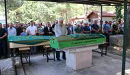 Antalya'daki Acı Amasya'da Katlandı: Anne ve 2 Oğlu Toprağa Verildi
