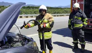 Motorda Çıkan Yangın Paniğe Neden Oldu! Araç Alevlere Teslim Olmadan Kurtarıldı