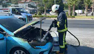 Alanya'da Seyir Halindeki Otomobil Alev Aldı