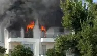 Alevler Bir Anda Yükseldi! Apartman Sakinleri Tahliye Edildi