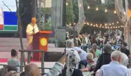 İmamoğlu'nun Diplomasını İptal eden Rektöre Protesto: Sırt Döndüler