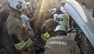 Hatay'da Feci Kaza! İki Otomobil Çarpıştı, 6 Kişi Yaralandı