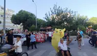 Antalya'nın Viral 'Pikachu'su Bu Kez Kepez'deki Yürüyüşte!