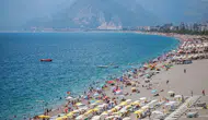 Antalya’da Deniz Suyu 30 Dereceyi Aştı!