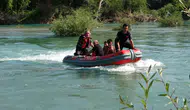 Manavgat Irmağı’nda Adacıkta Mahsur Kalan 4 Kişi Kurtarıldı