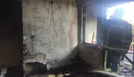Antalya'da 13 Yaşındaki Çocuğun Oyuncağı Felakete Dönüştü! Yangın Evi Harabeye Çevirdi