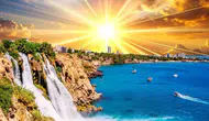 Antalya Güneşine Güneş Kremsiz Çıkmayın! Uzmanlardan Kritik Uyarı