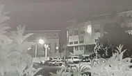 Balkondan Atılan Yanan Bez Atölyeyi Kül Etti: Facia Ucuz Atlatıldı!