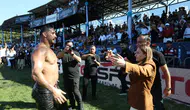 Kurtdereli Yağlı Güreşleri'nde Antalyalı Başpehlivan Mustafa Taş Finalde