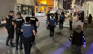 Aksaray’da Aile Kavgası: Şarkı Söyleyip Oynayarak Gözaltına Alındı