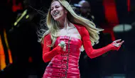 Antalya’da 30 Ağustos Coşkusu: Derya Uluğ’dan Unutulmaz Konser!