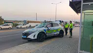 Mersin'de Zincirleme Kaza: Polis Aracı Takla Attı, 2 Yaralı