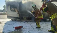 Hatay’da Seyir Halindeki Minibüs Alev Alev Yandı!