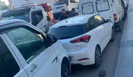 Serik'te Cadde Üzerindeki Araçlara Peş Peşe Çarptı!