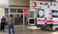 Kozan'da Traktör Devrildi: Mahalle Muhtarı Ağır Yaralandı